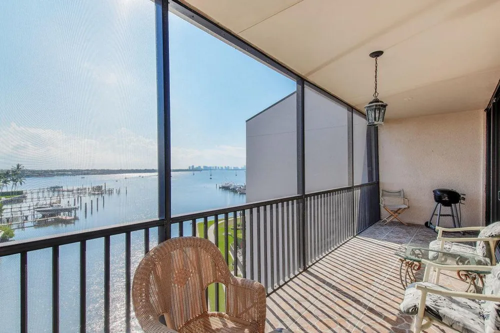 11370 Twelve Oaks Way #614 North Palm Beach, FL 33408