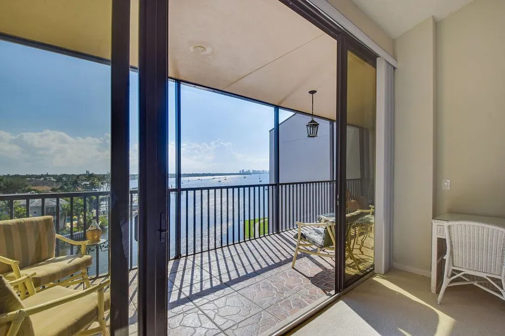 11370 Twelve Oaks Way #614 North Palm Beach, FL 33408