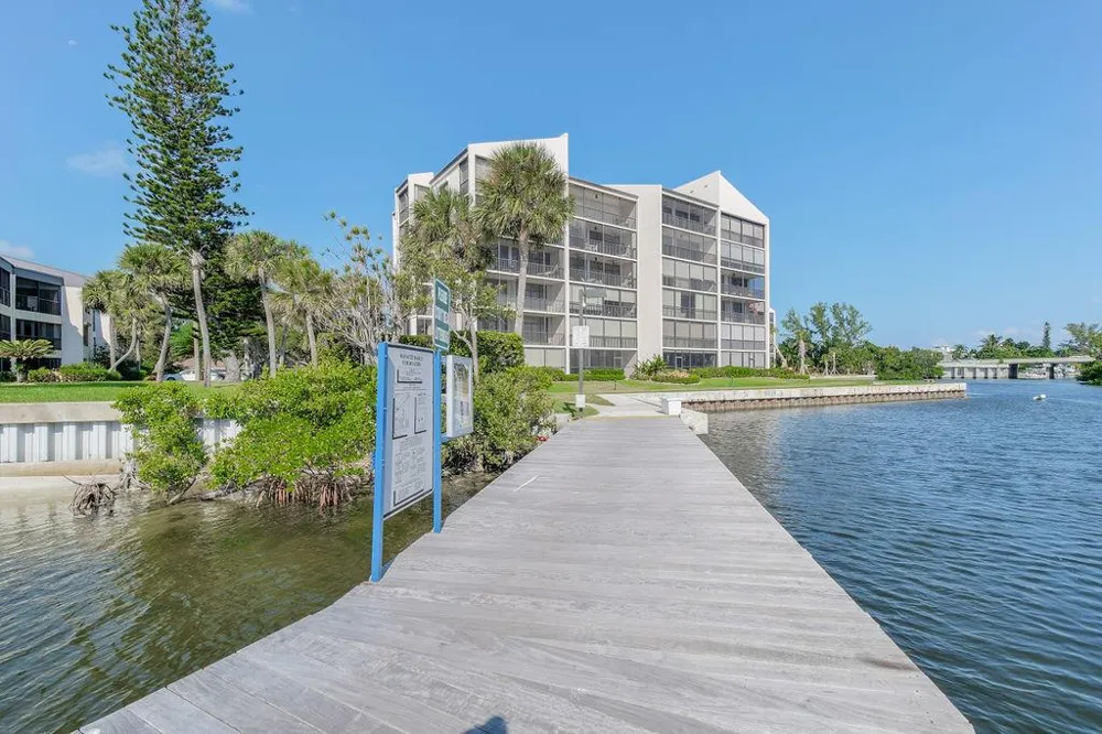 11370 Twelve Oaks Way #614 North Palm Beach, FL 33408