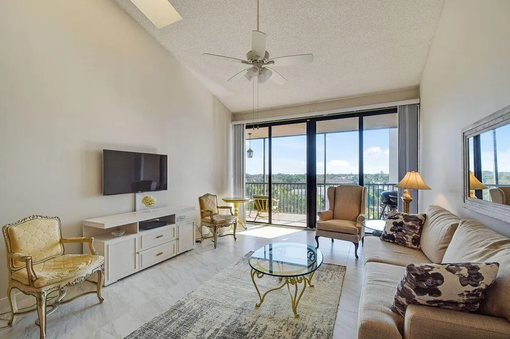 11370 Twelve Oaks Way #614 North Palm Beach, FL 33408