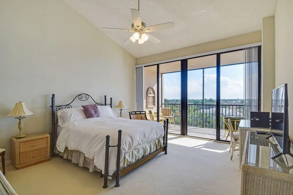 11370 Twelve Oaks Way #614 North Palm Beach, FL 33408