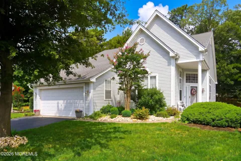 9 Forest Lake Court