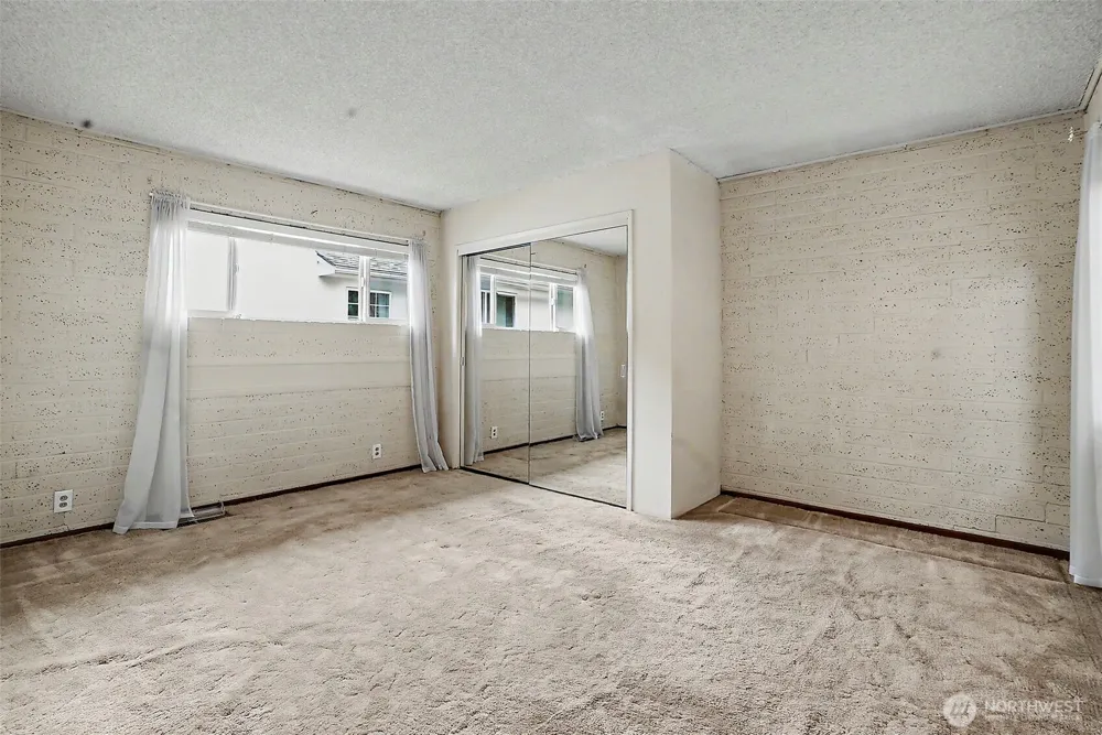 415 R STREET NE Auburn, WA 98002