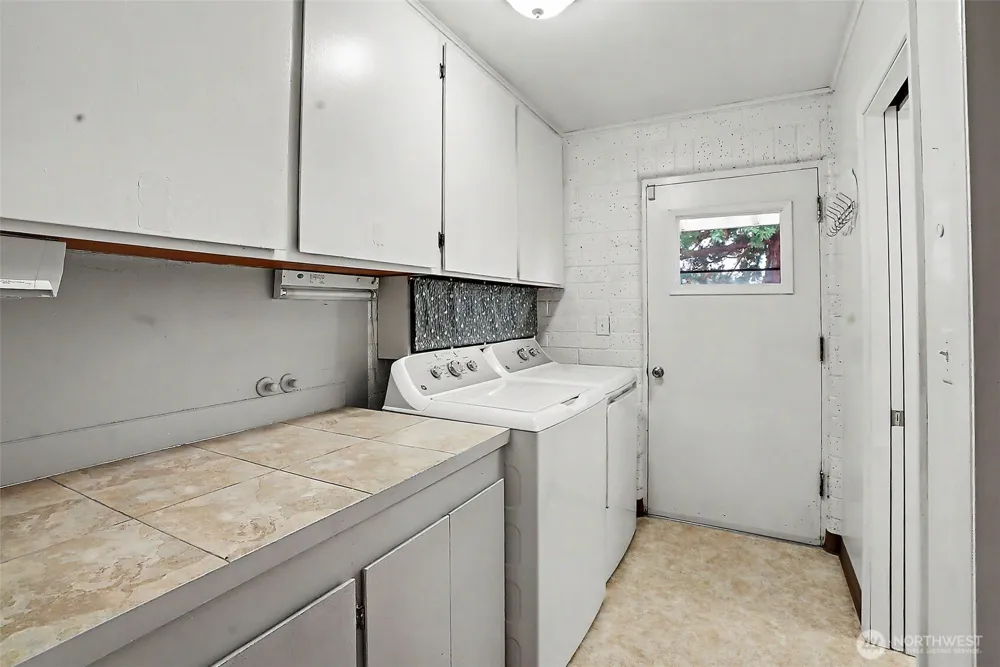 415 R STREET NE Auburn, WA 98002
