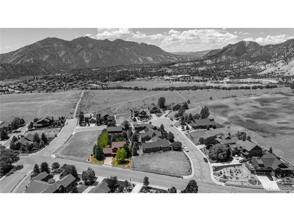 815 Clubhouse Drive New Castle, CO 81647