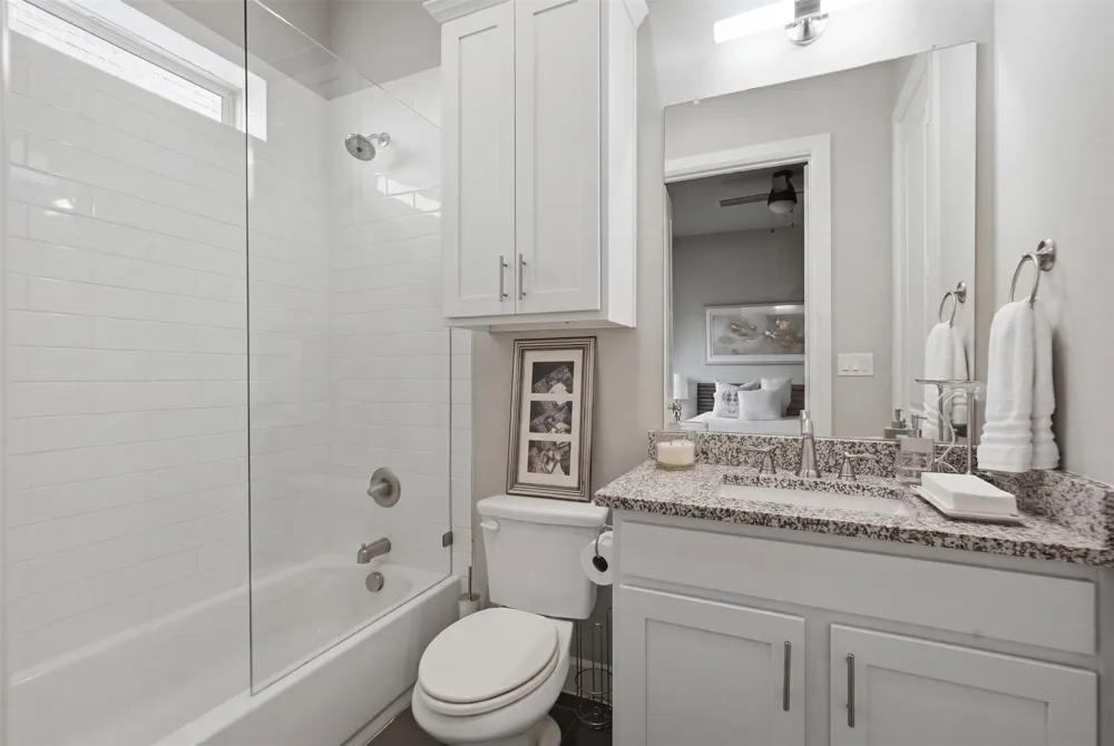 5005 Meridian Lane #2103 Addison, TX 75001