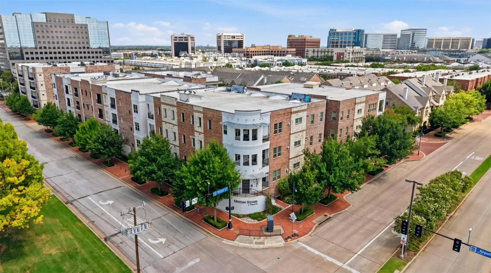 5005 Meridian Lane #2103 Addison, TX 75001