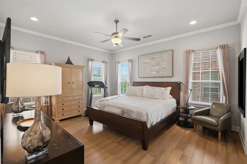 5005 Meridian Lane #2103 Addison, TX 75001