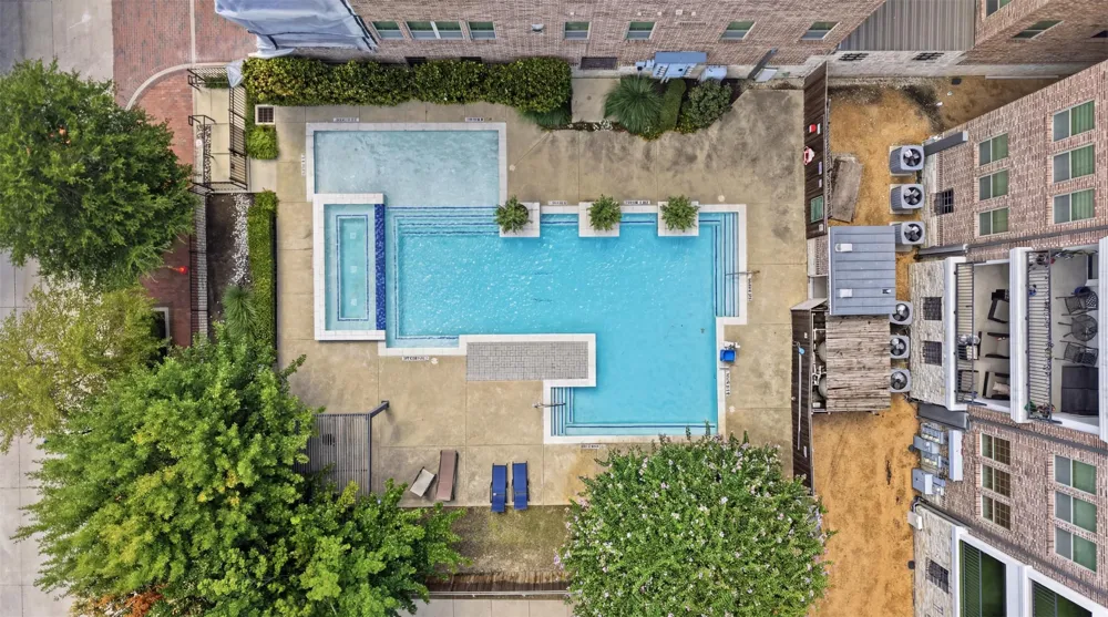 5005 Meridian Lane #2103 Addison, TX 75001