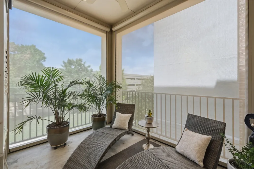 5005 Meridian Lane #2103 Addison, TX 75001