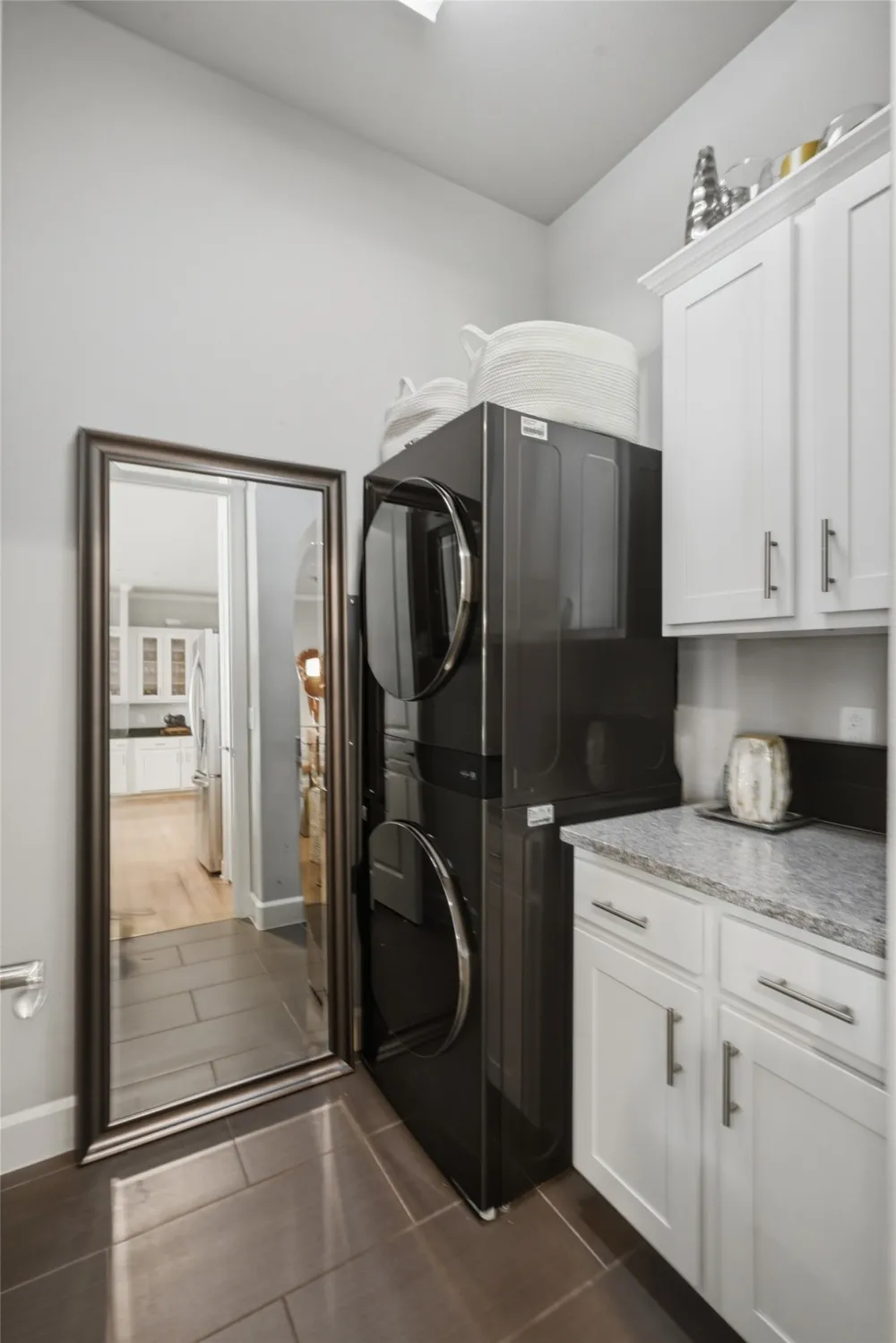 5005 Meridian Lane #2103 Addison, TX 75001