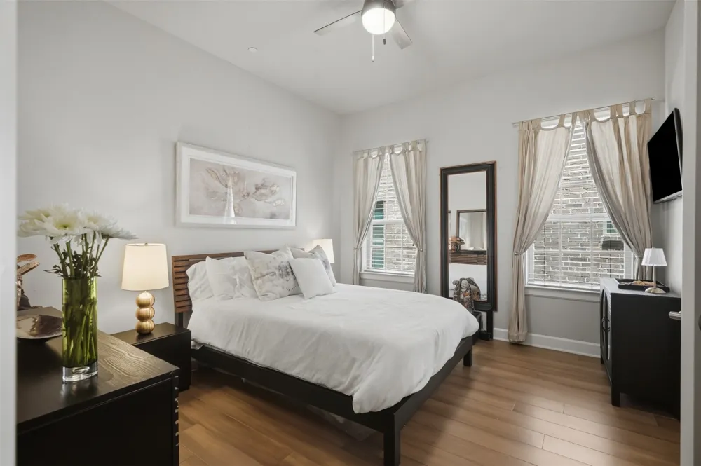 5005 Meridian Lane #2103 Addison, TX 75001