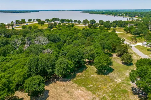 305 Cedar Creek Landing Lane