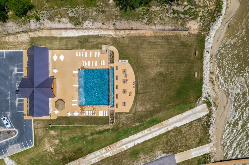 305 Cedar Creek Landing Lane Mabank, TX 75143