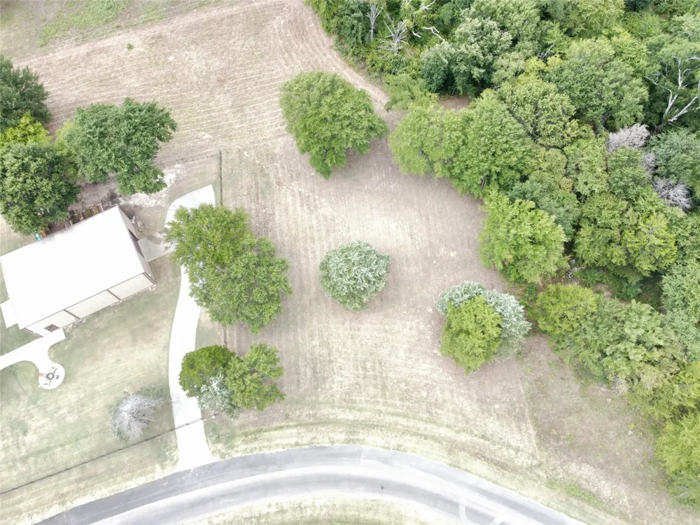 305 Cedar Creek Landing Lane Mabank, TX 75143