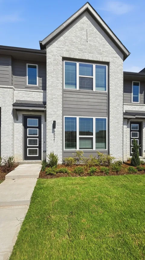2521 Brunswick Way