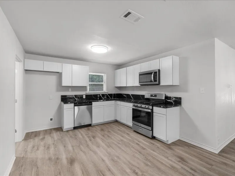 708 Race Street Crowley, TX 76036