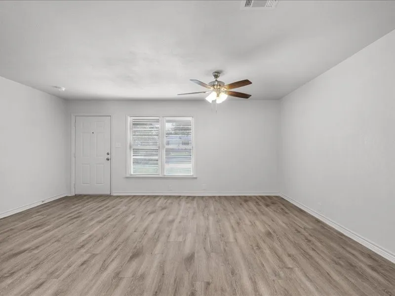 708 Race Street Crowley, TX 76036