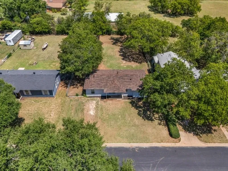 708 Race Street Crowley, TX 76036