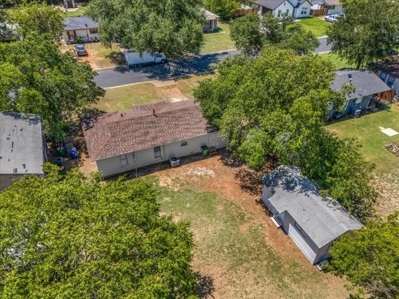 708 Race Street Crowley, TX 76036