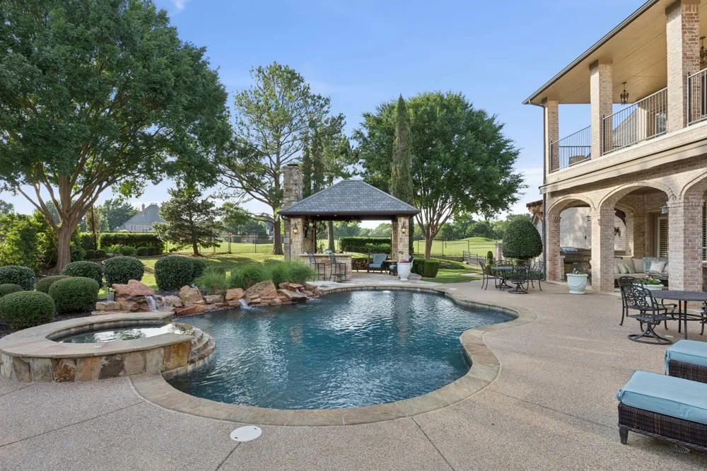 414 Bryn Meadows Southlake, TX 76092
