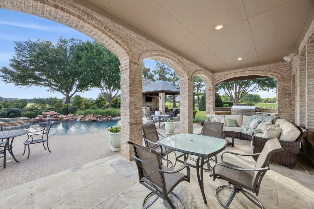 414 Bryn Meadows Southlake, TX 76092