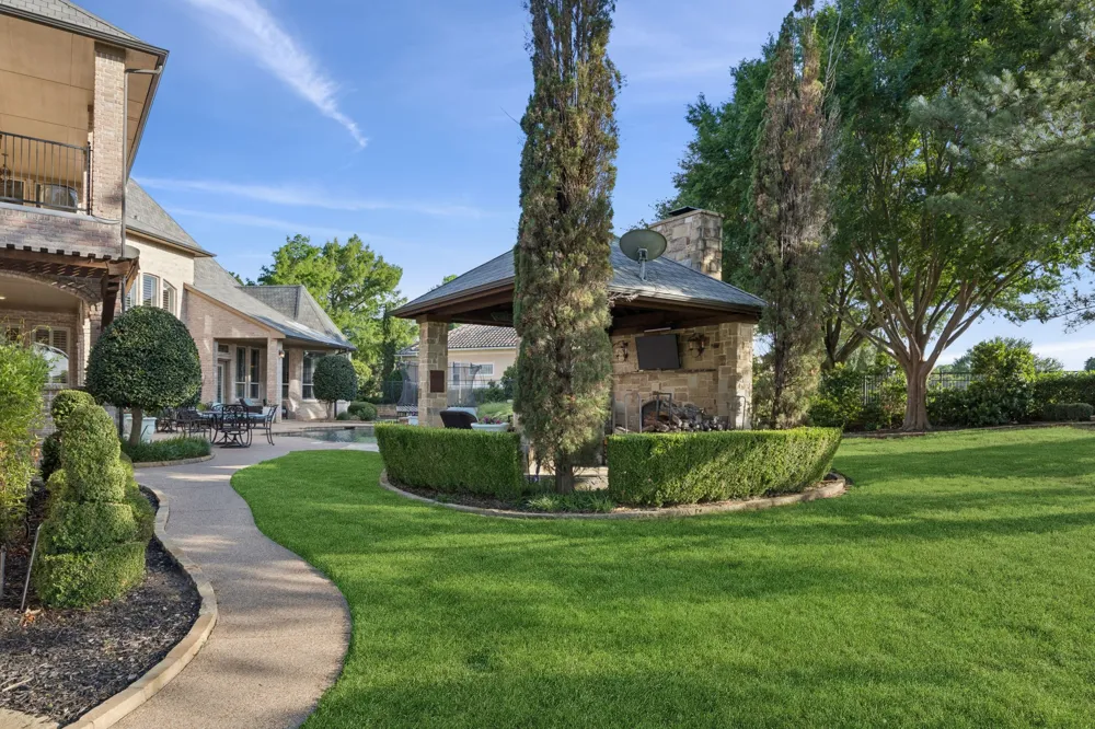 414 Bryn Meadows Southlake, TX 76092
