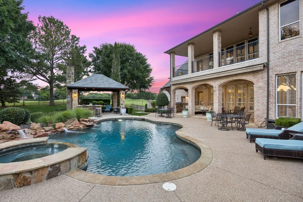 414 Bryn Meadows Southlake, TX 76092