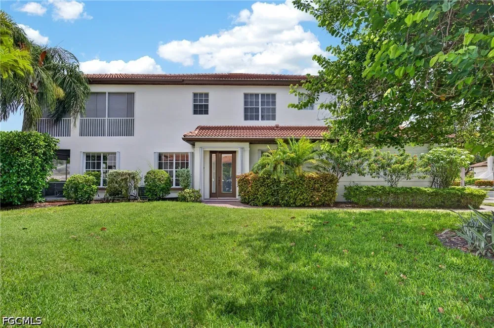Los Lagos Court #101 Bonita Springs, FL 34135
