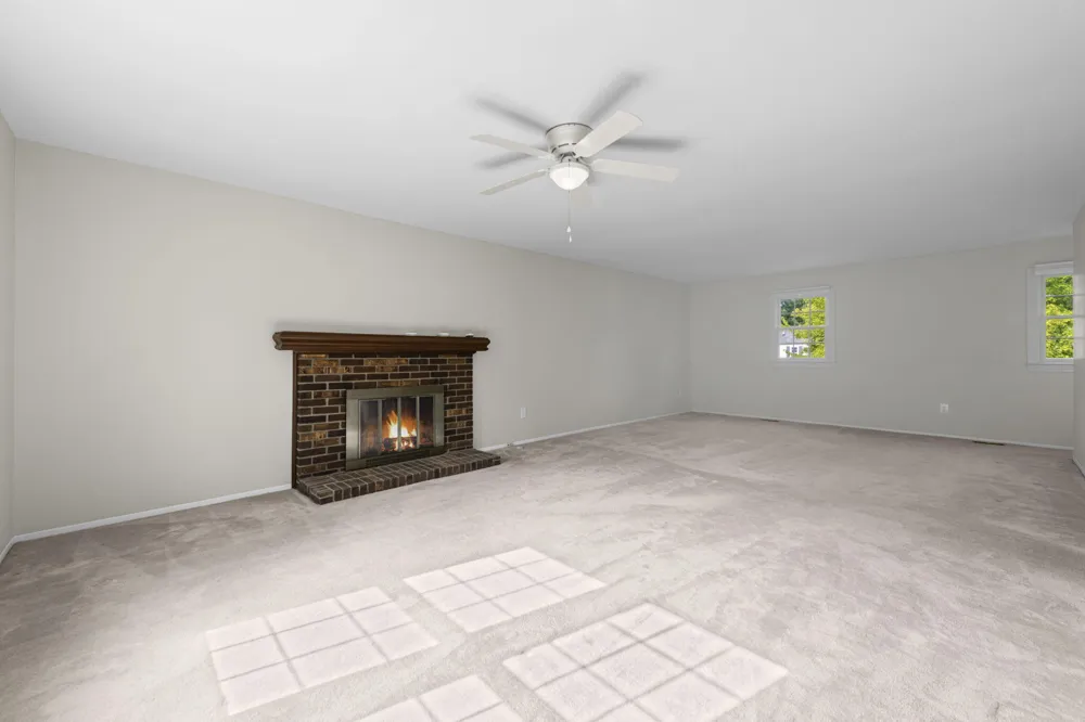 36233 Fredericksburg Road Farmington, MI 48331