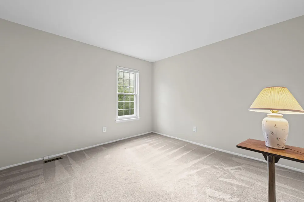 36233 Fredericksburg Road Farmington, MI 48331