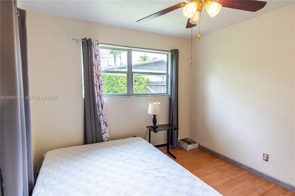 9920 Pan American Dr Cutler Bay, FL 33189