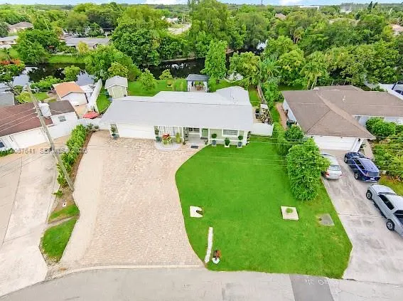 4151 19TH CT SW Naples, FL 34116