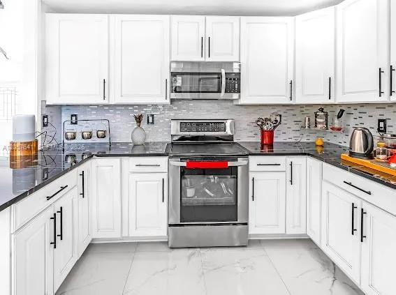 4151 19TH CT SW Naples, FL 34116