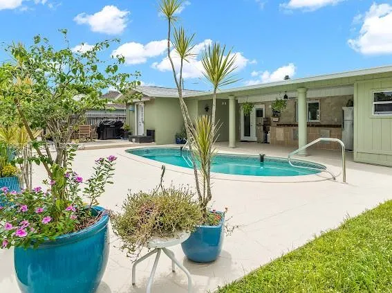 4151 19TH CT SW Naples, FL 34116