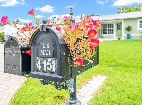 4151 19TH CT SW Naples, FL 34116