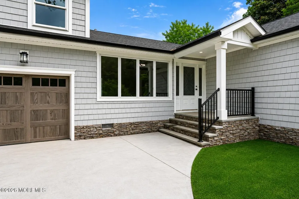 146 Bruce Road Middletown, NJ 07701