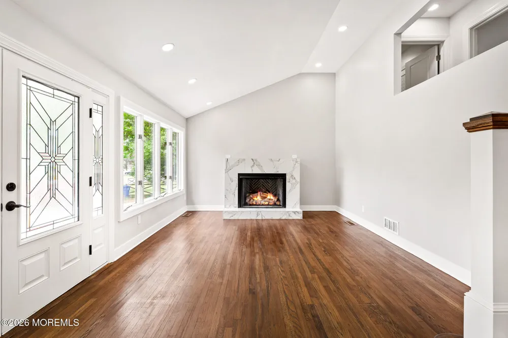 146 Bruce Road Middletown, NJ 07701