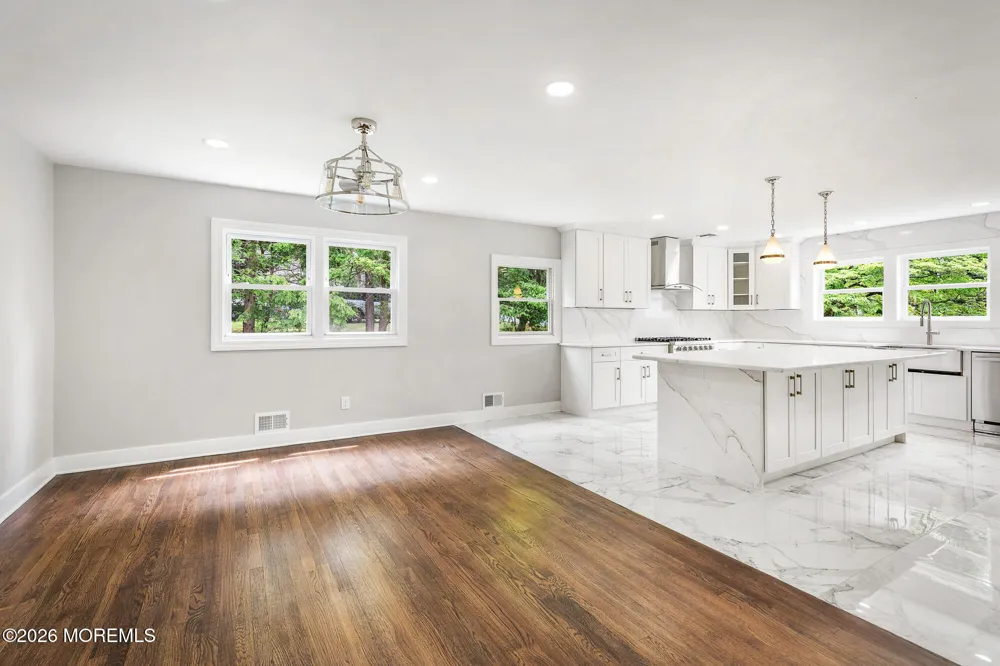146 Bruce Road Middletown, NJ 07701