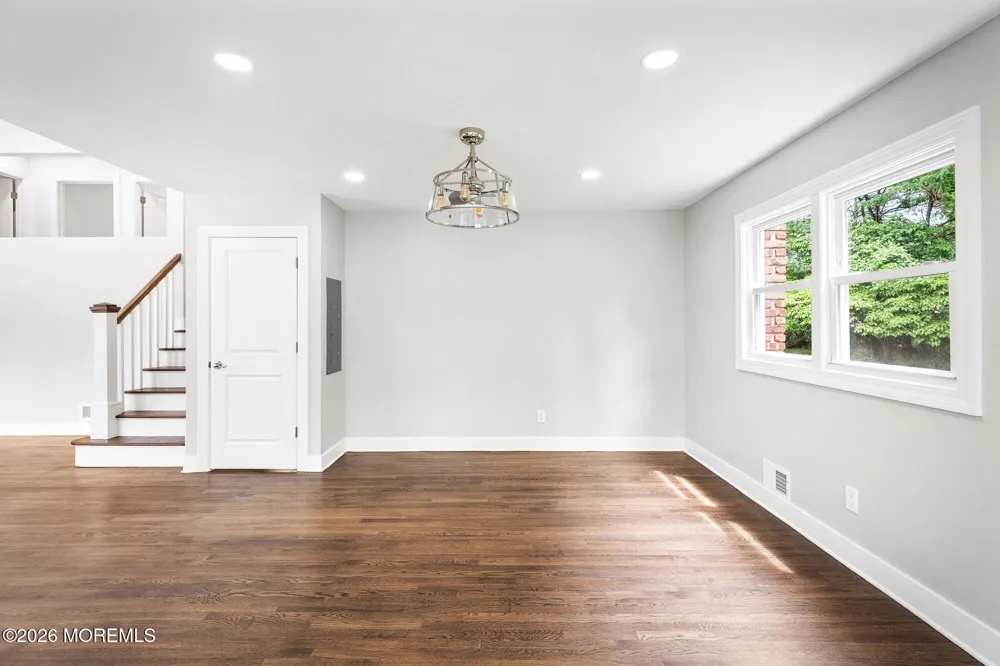 146 Bruce Road Middletown, NJ 07701