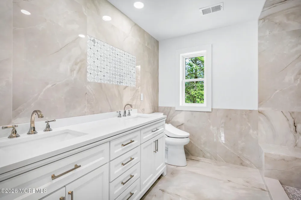 146 Bruce Road Middletown, NJ 07701