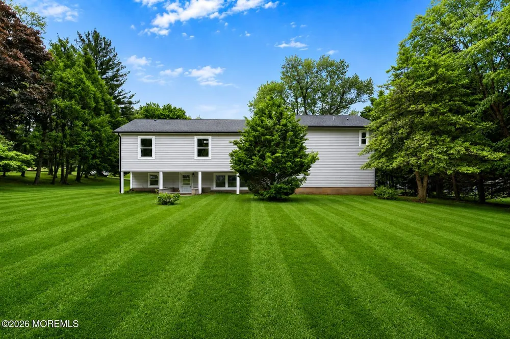146 Bruce Road Middletown, NJ 07701
