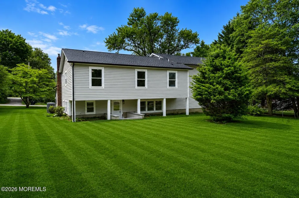 146 Bruce Road Middletown, NJ 07701