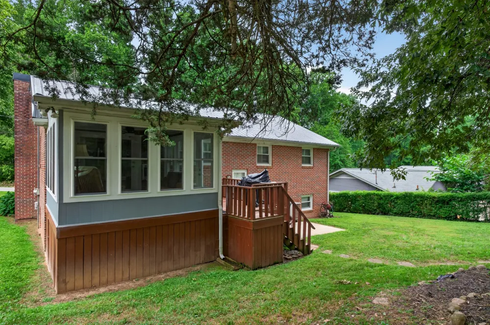 606 Polk St Sparta, TN 38583
