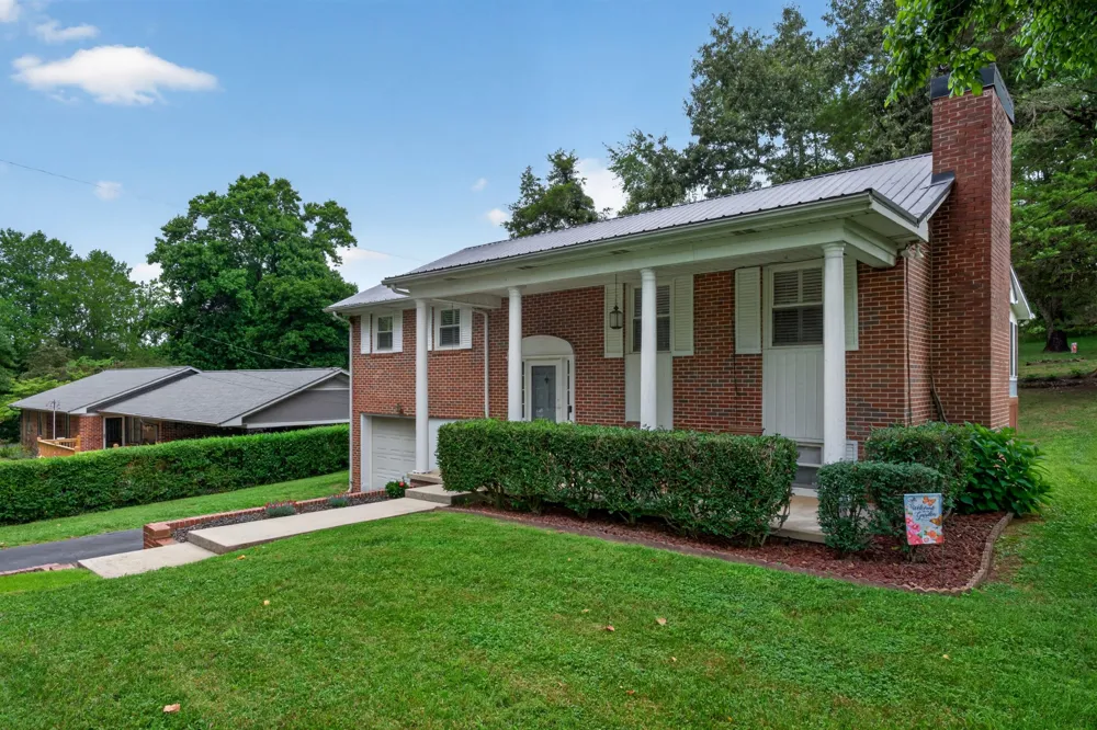 606 Polk St Sparta, TN 38583