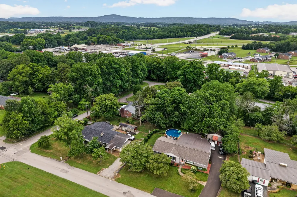 606 Polk St Sparta, TN 38583