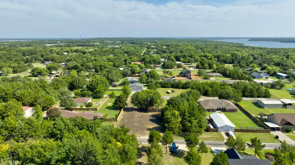 321 Jack Harris Lane Pottsboro, TX 75076