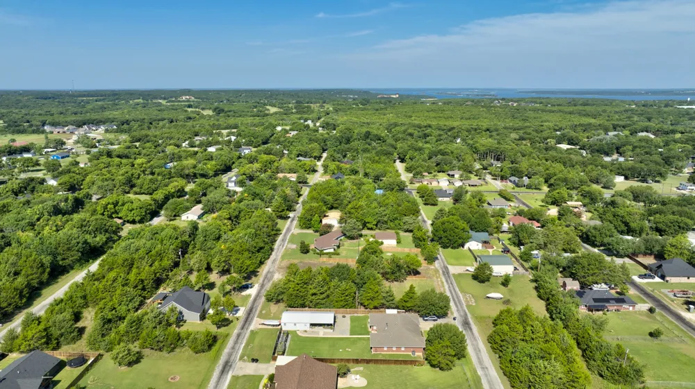 321 Jack Harris Lane Pottsboro, TX 75076