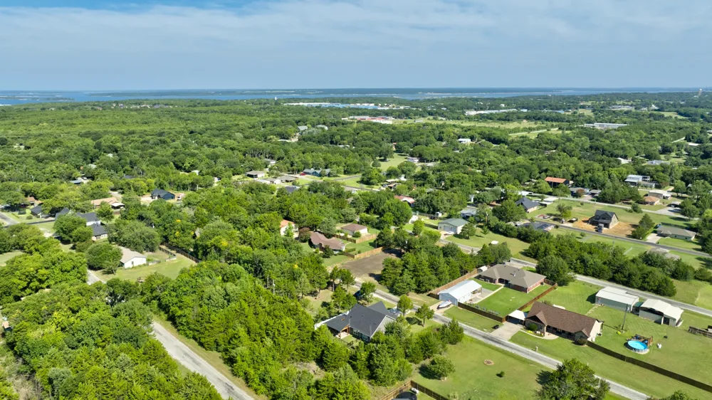 321 Jack Harris Lane Pottsboro, TX 75076