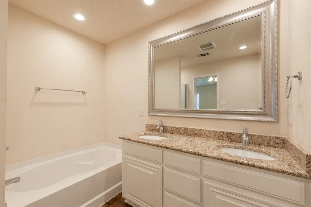 201 Whitestone Way Weatherford, TX 76085